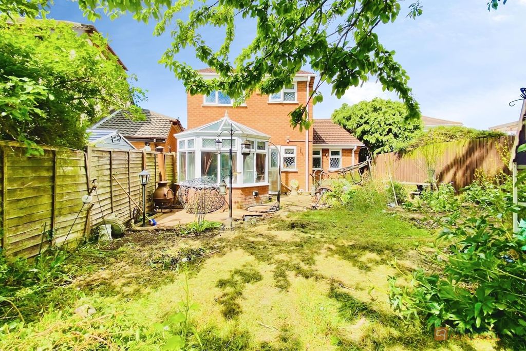 Property photo 2 of 16