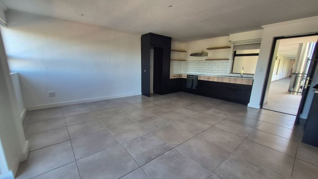 Property photo 3 of 14 Dbv1728603