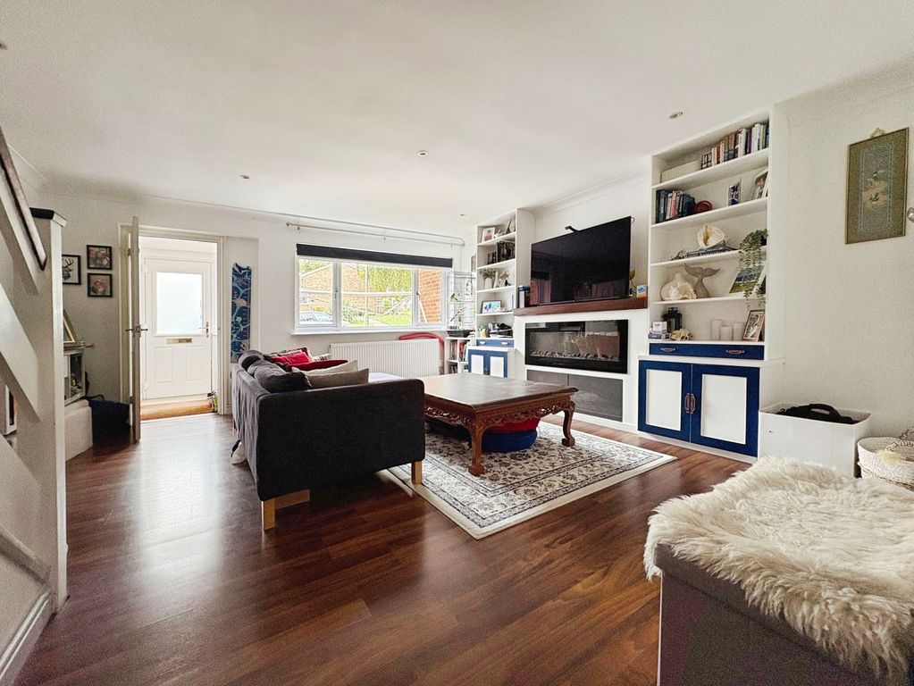 Property photo 2 of 14 Pbox-Img.Jpg