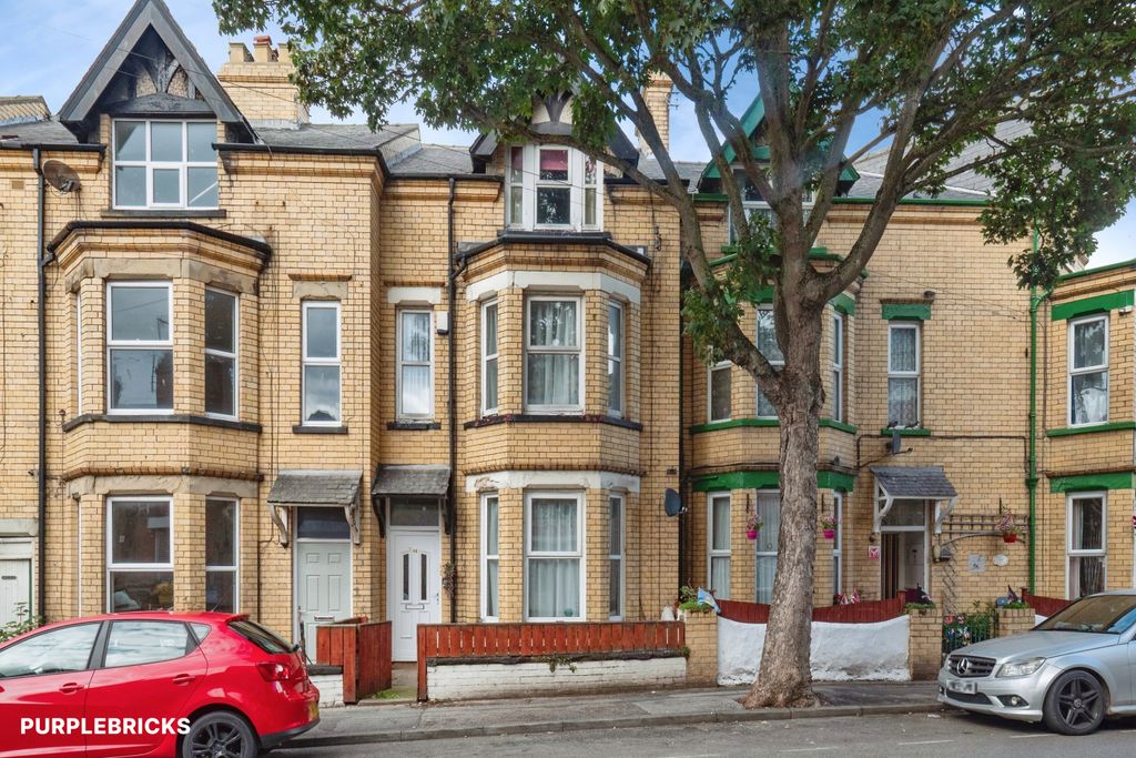 Property photo 1 of 35