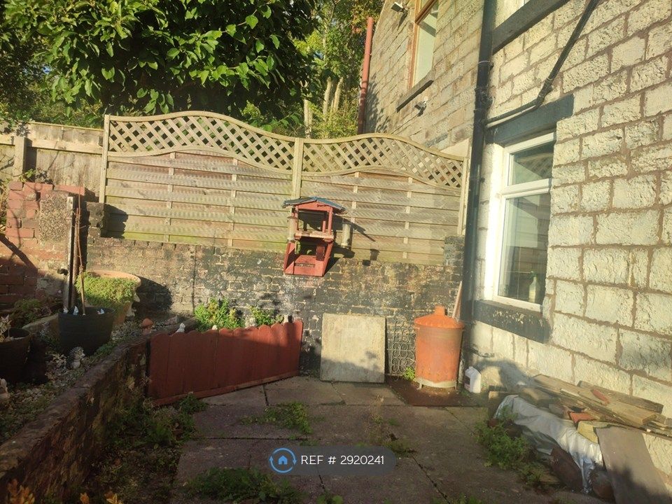 Property photo 3 of 4