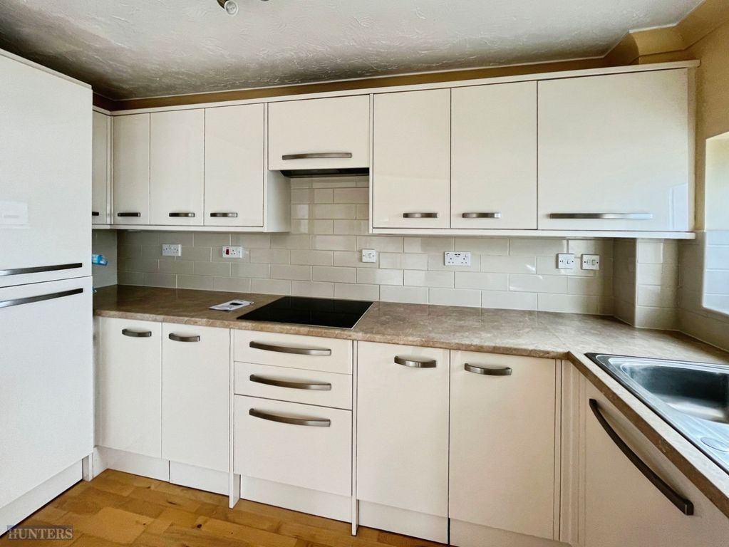 Property photo 3 of 8 Pbox-Img.Jpg