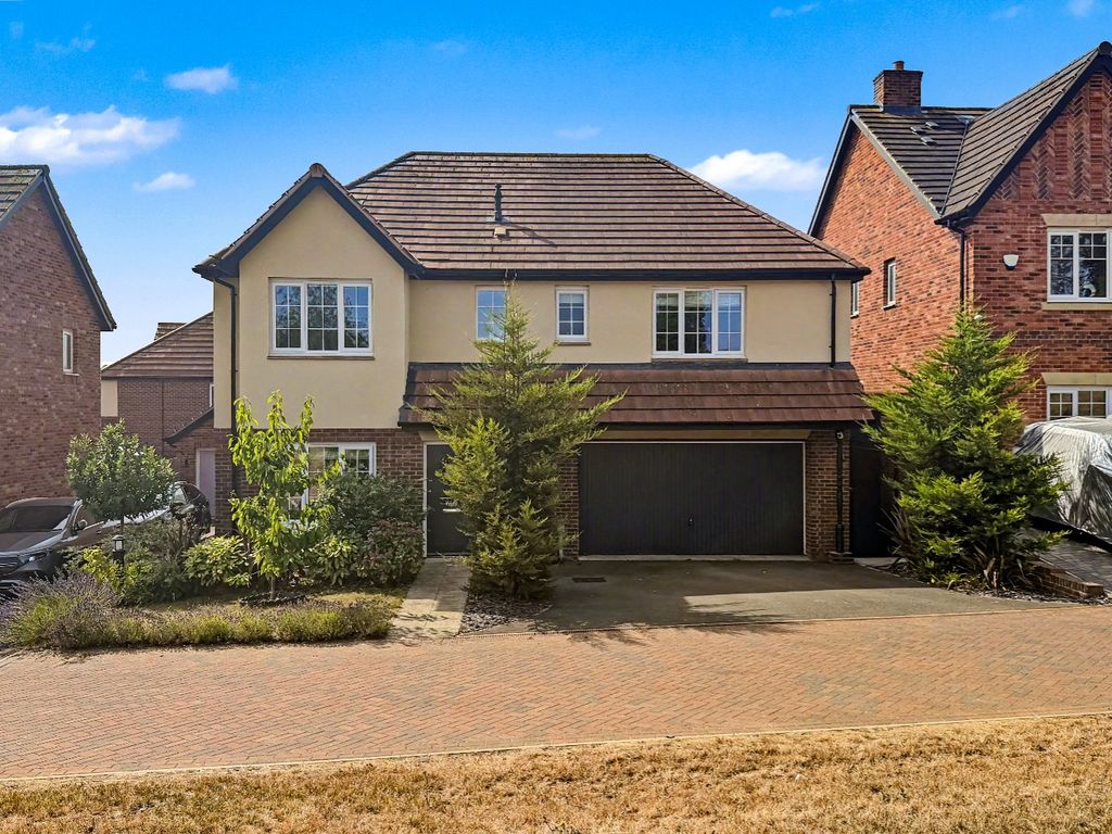 Property photo 1 of 73 4705703
