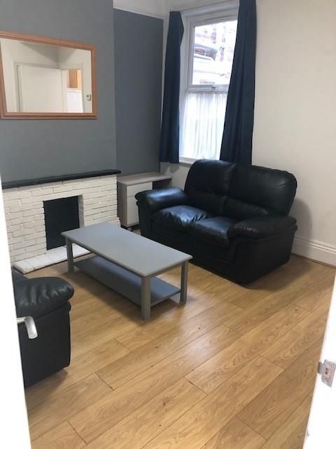 Property photo 1 of 6 15 Falmouth Livingroom.Jpg