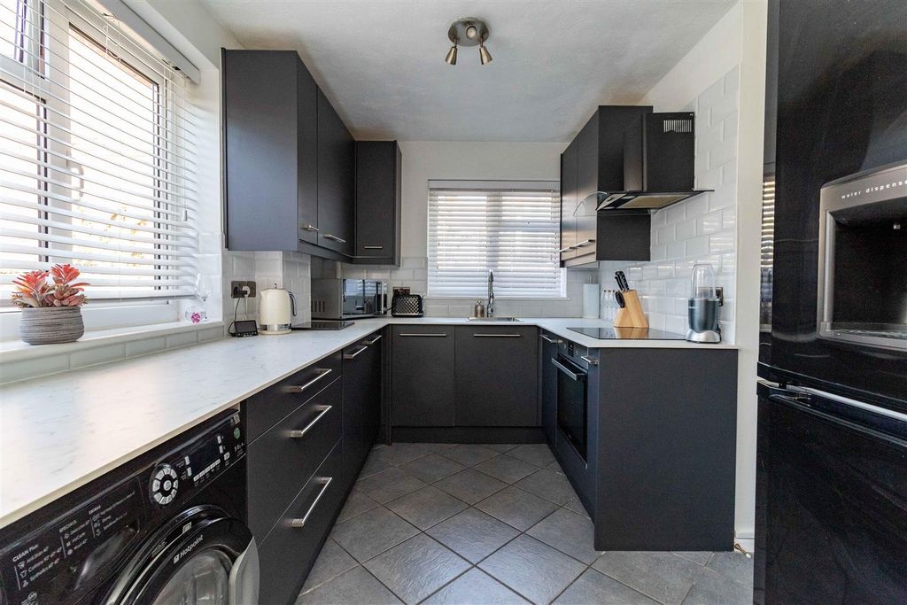 Property photo 2 of 10 Beckett-7.Jpg