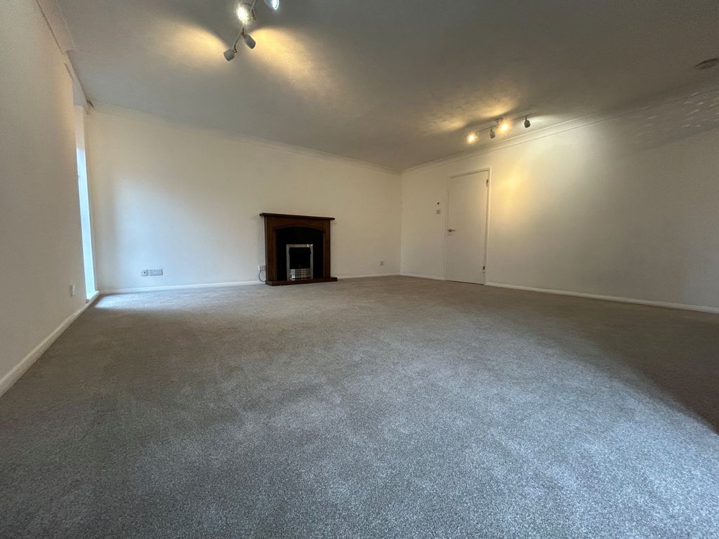 Property photo 3 of 8 Picture No. 04