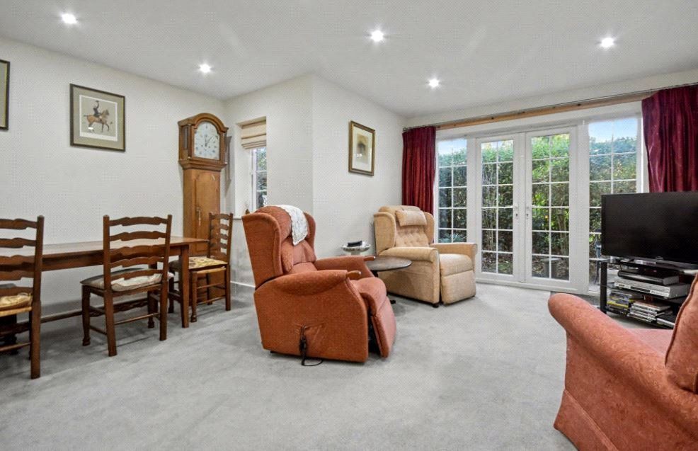 Property photo 2 of 12 Picture No. 35