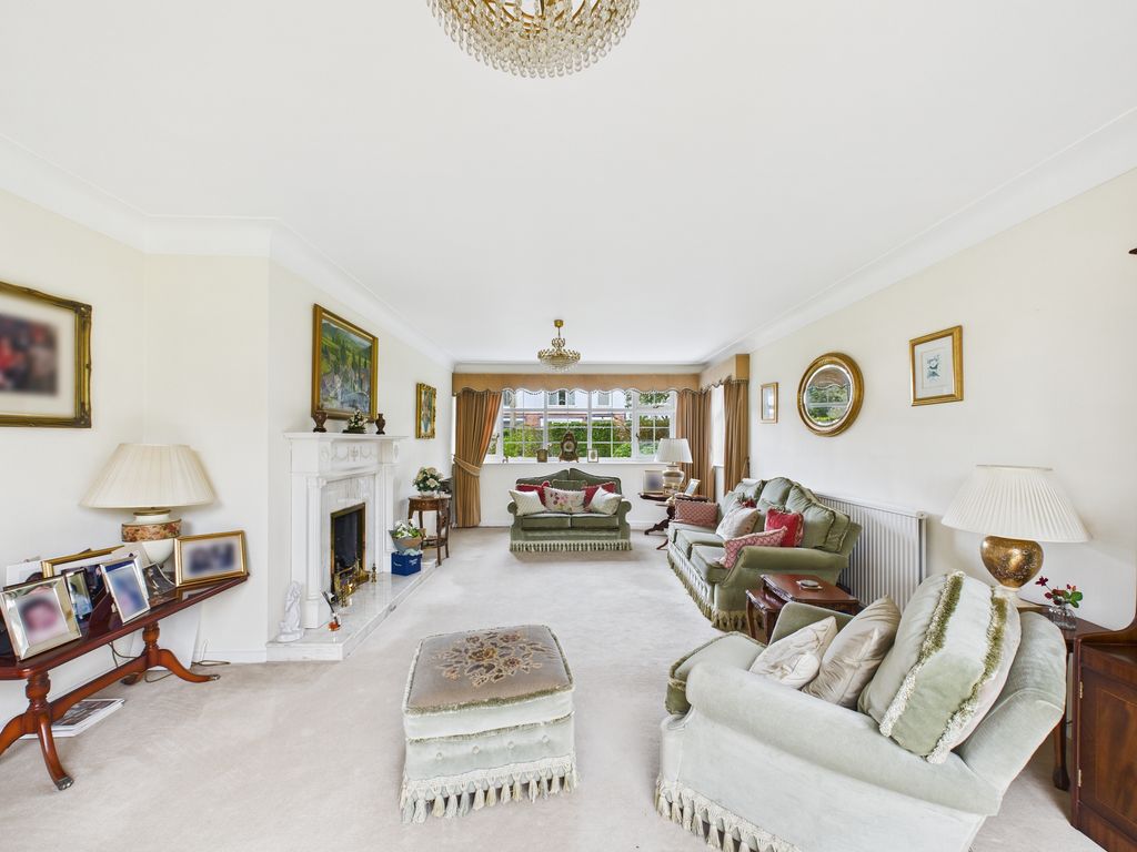 Property photo 2 of 49