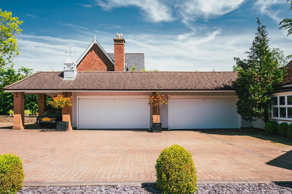 Additional image 59 of 5 bed detached house for saleDore Road, Sheffield S17