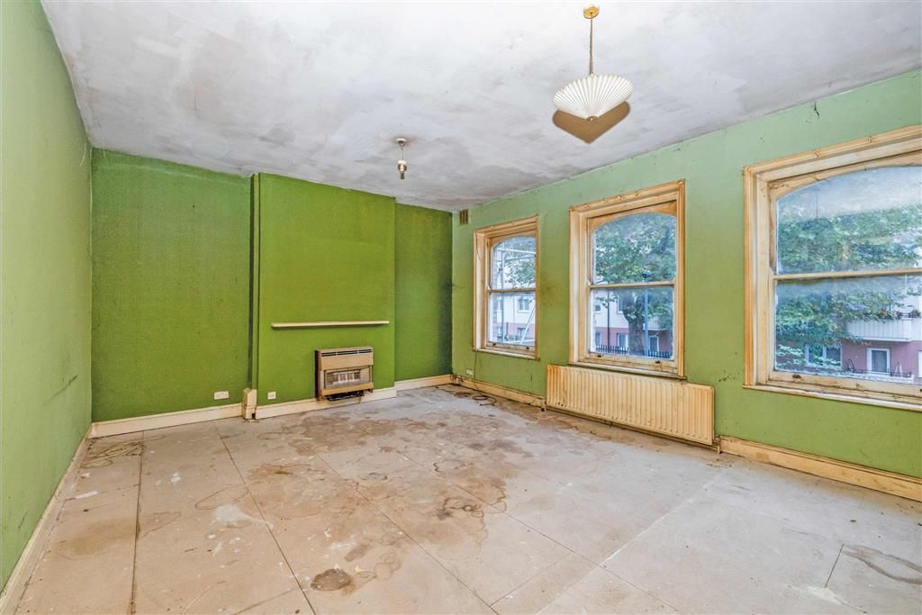 Property photo 2 of 5