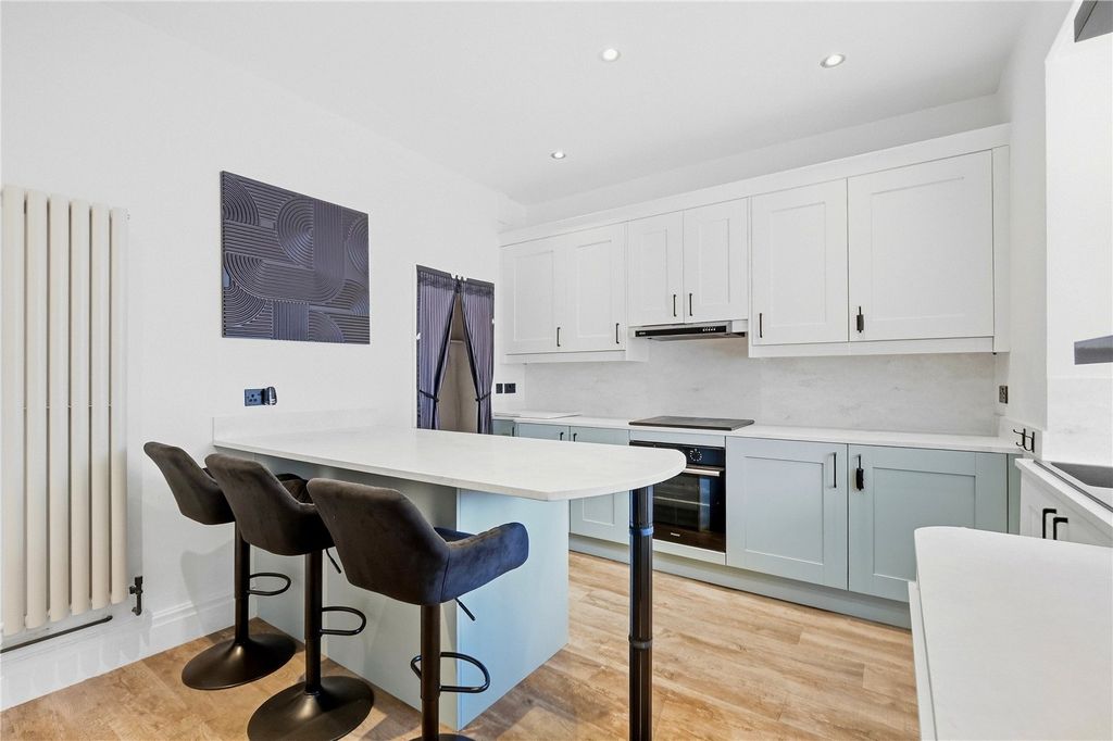 Property photo 1 of 21 Kitchen Dining