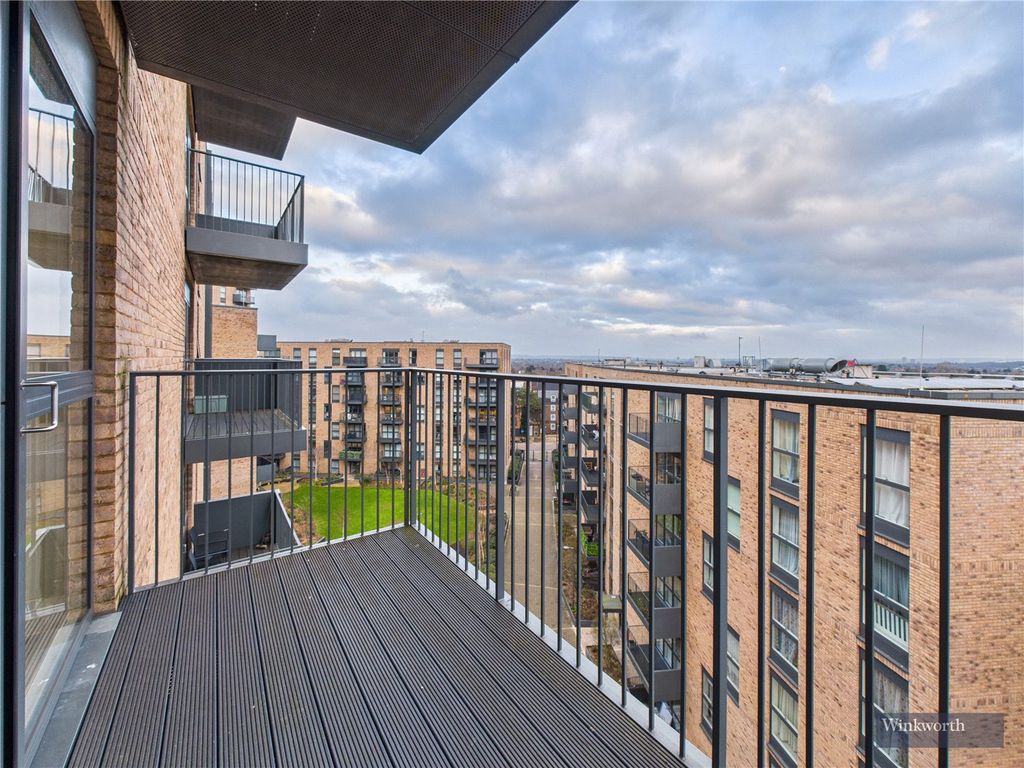 Property photo 3 of 12 Picture No. 13