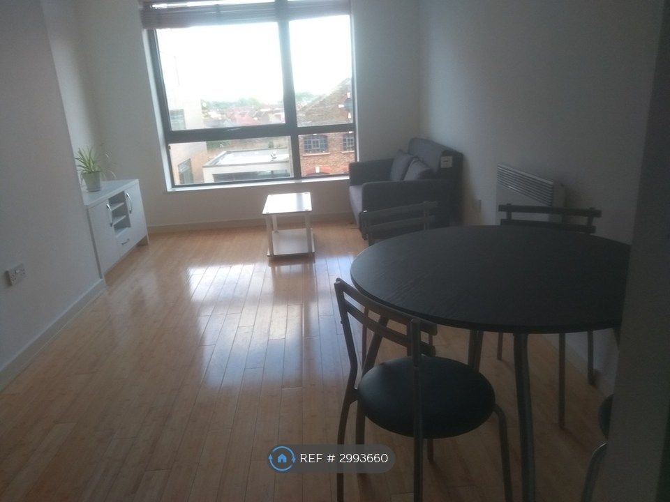 Property photo 2 of 6