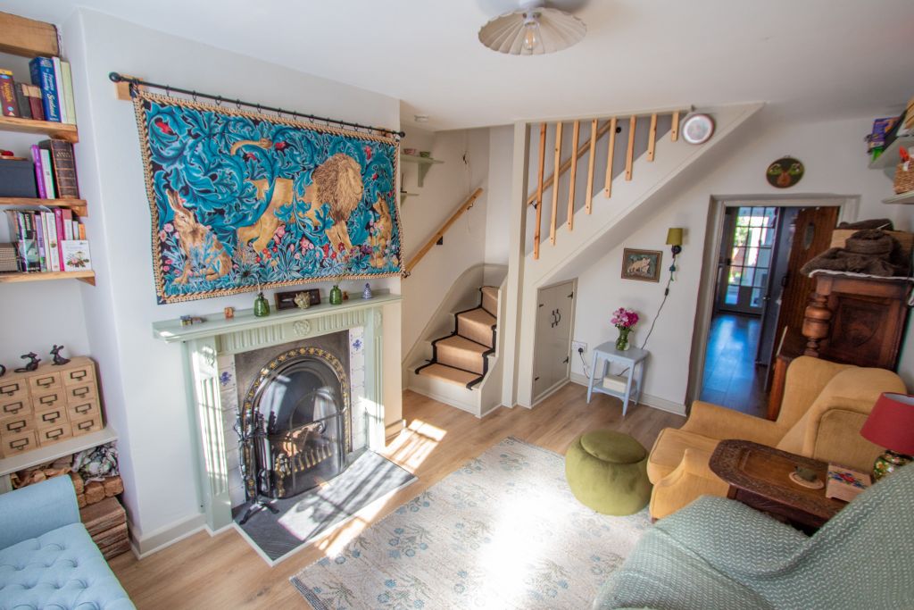 Property photo 2 of 11