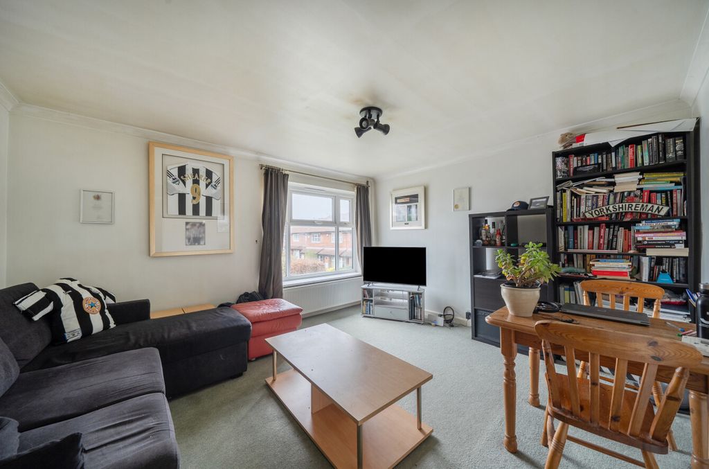 Property photo 2 of 15 1435655-14-69c677...