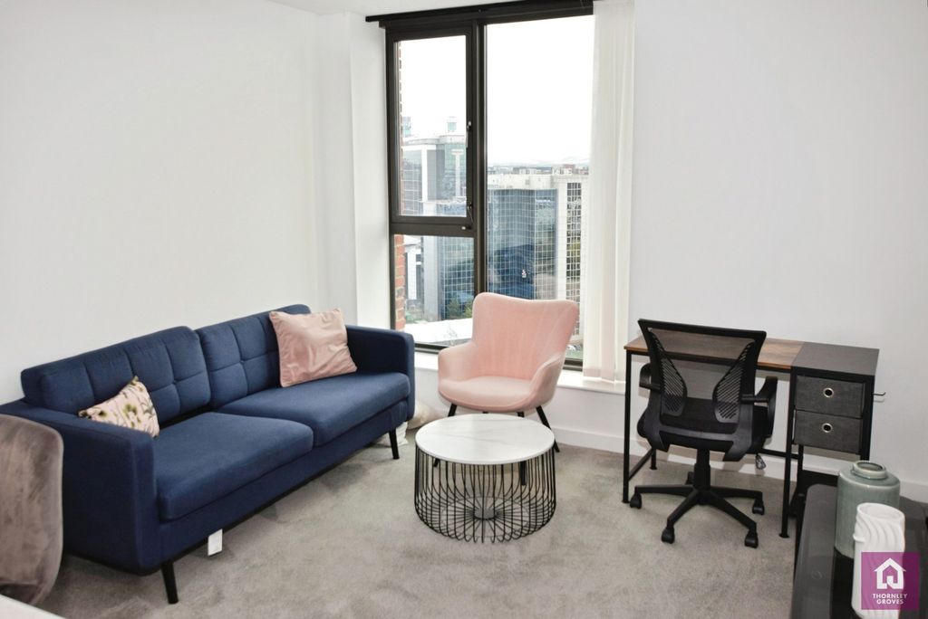 Property photo 1 of 17 Pbox-Img.Jpg