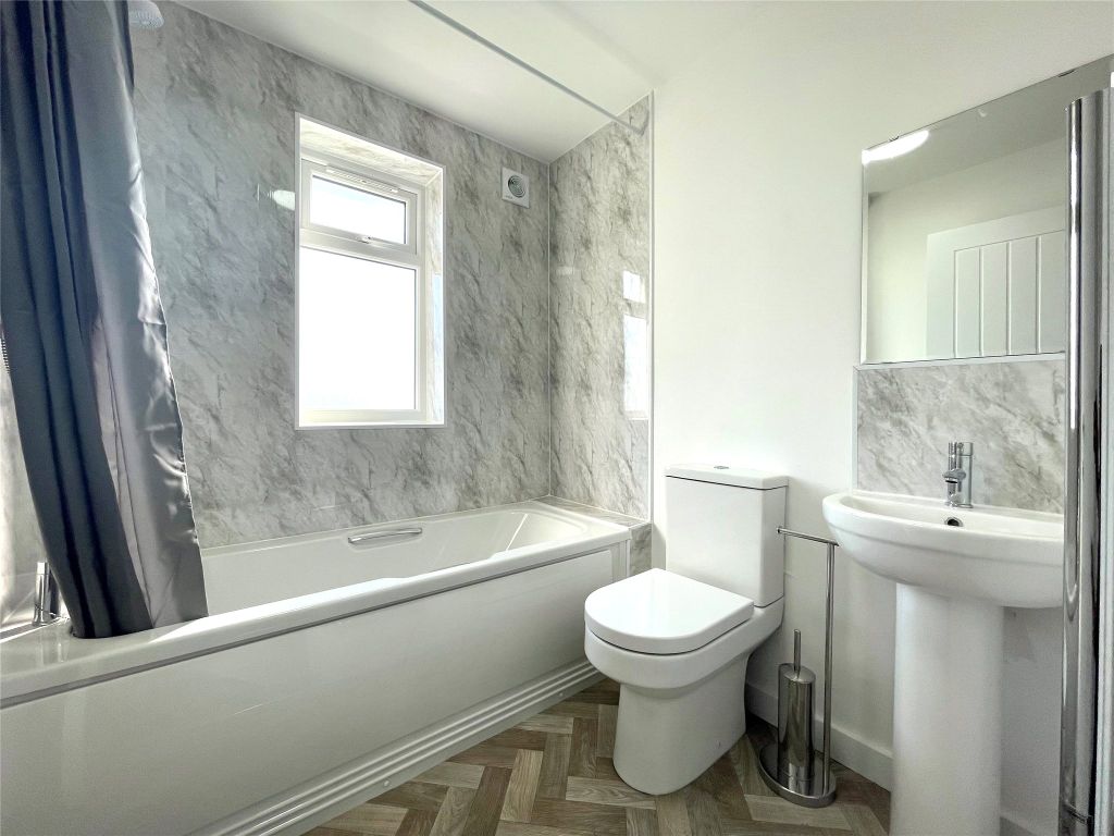 Property photo 2 of 8 Picture No. 03