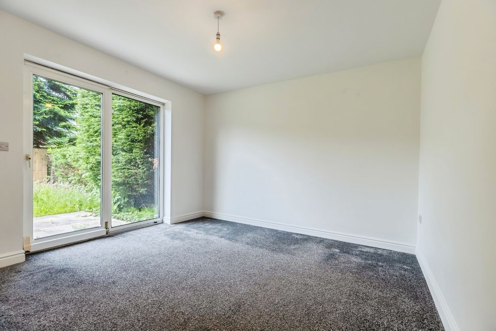 Property photo 3 of 14 Pbox-Img.Jpg