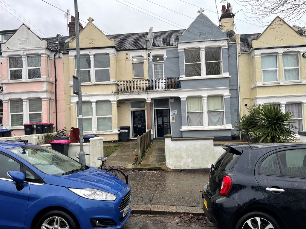 Property photo 1 of 1