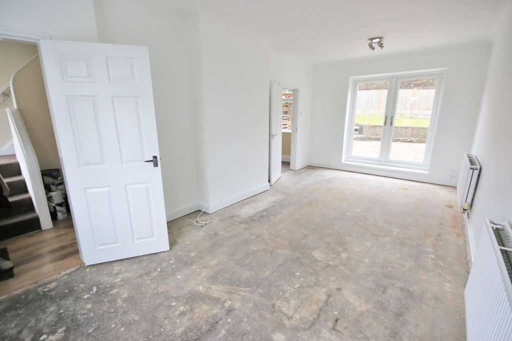 Property photo 2 of 15 Photograph 2