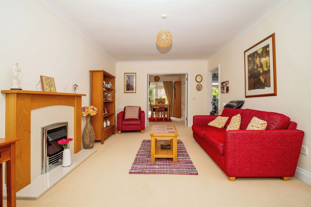 Property photo 2 of 19