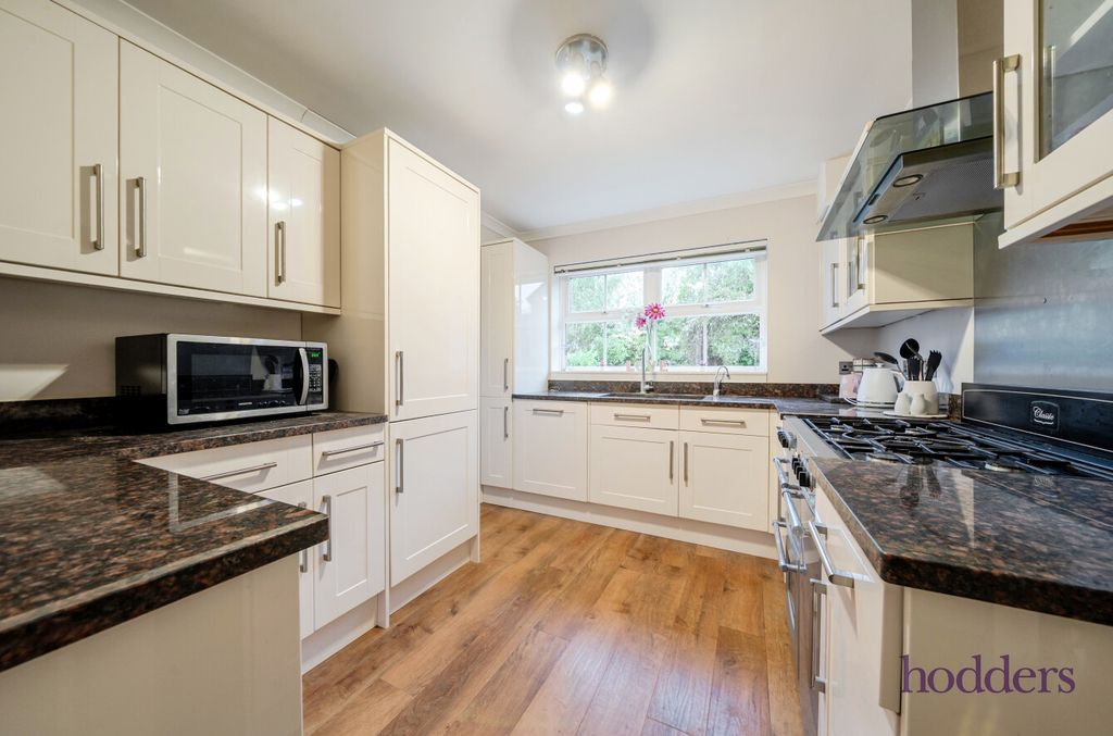 Property photo 2 of 27 7d1E1503-B1Ac-45c...