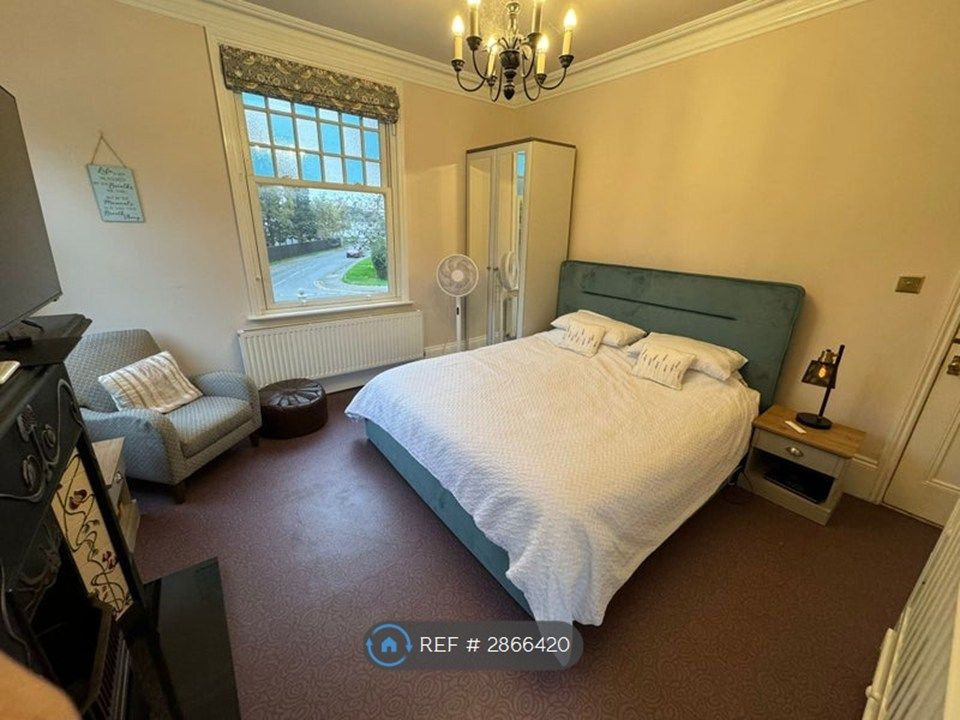 Property photo 1 of 9 Double Bedroom