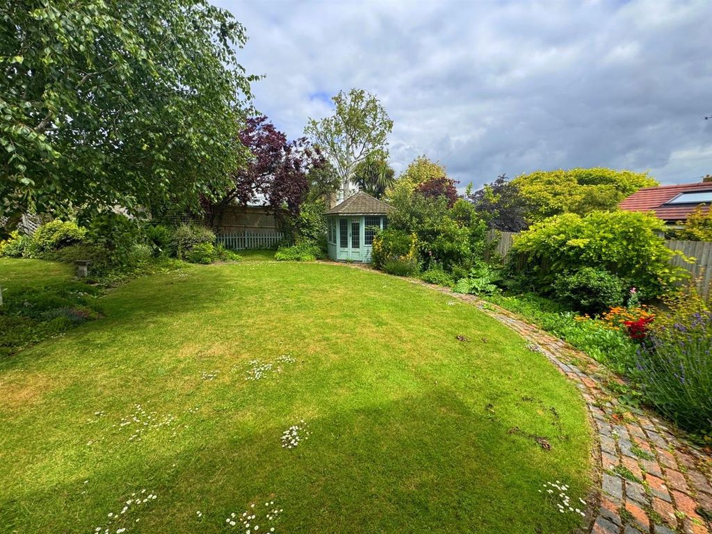 Property photo 3 of 22 25Wood5.Jpg