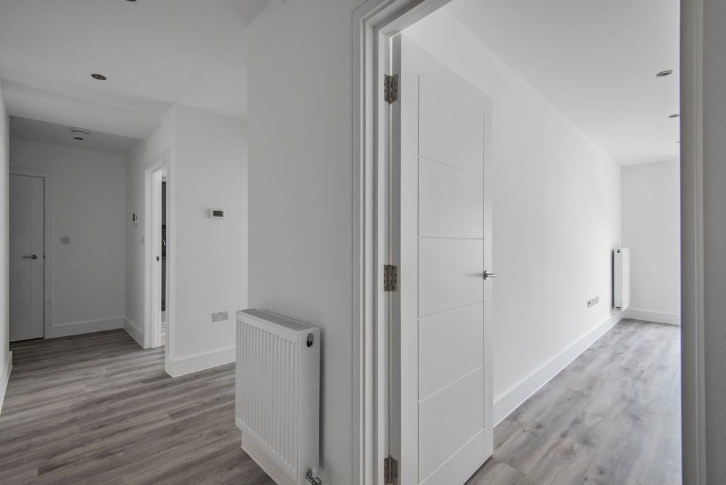 Property photo 2 of 11 792288 (7)