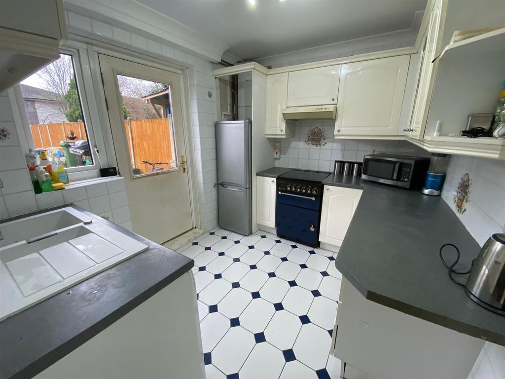 Additional image 5 of 2 bed terraced house for saleBeverley Road, Dagenham RM9