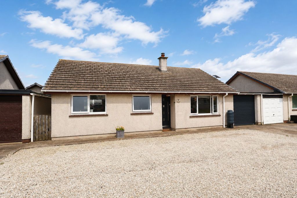 Property photo 1 of 21 External