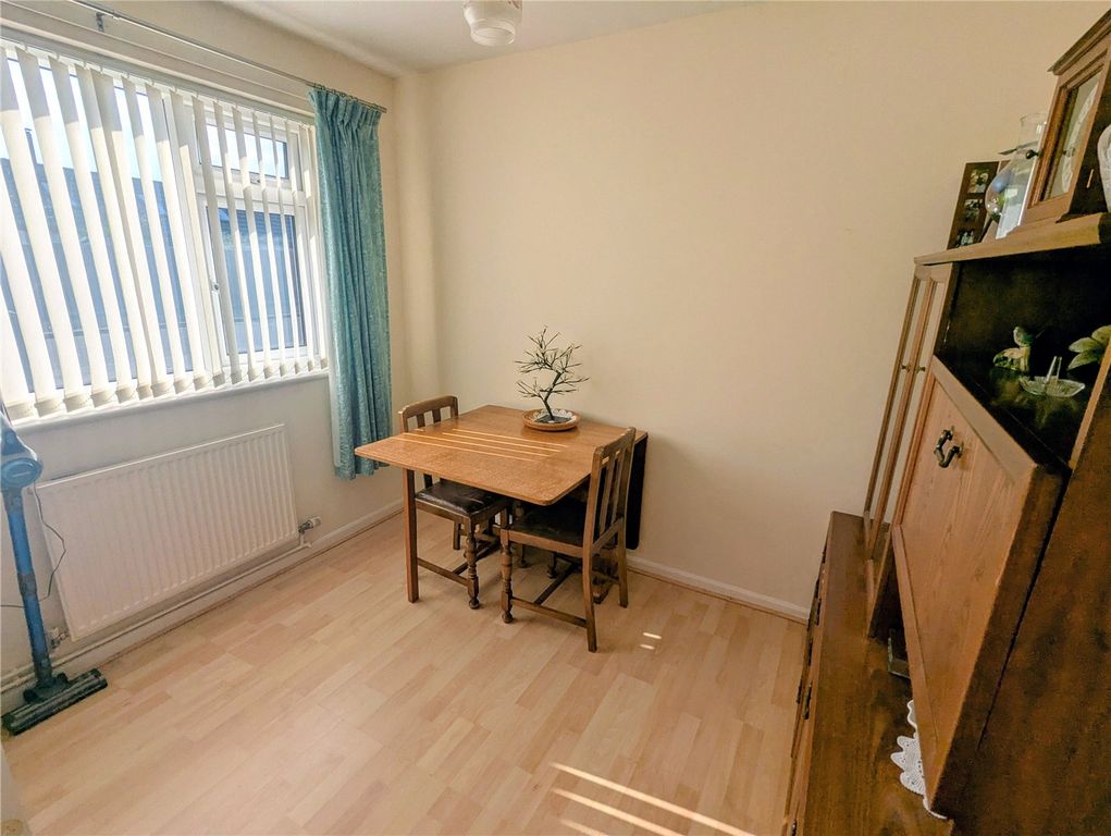 Property photo 3 of 8 Picture No. 04