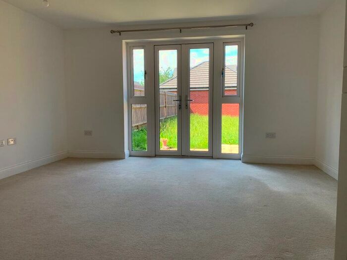 Property photo 2 of 6