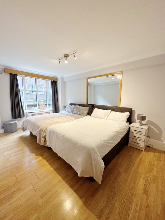 Property photo 3 of 7 Room 1