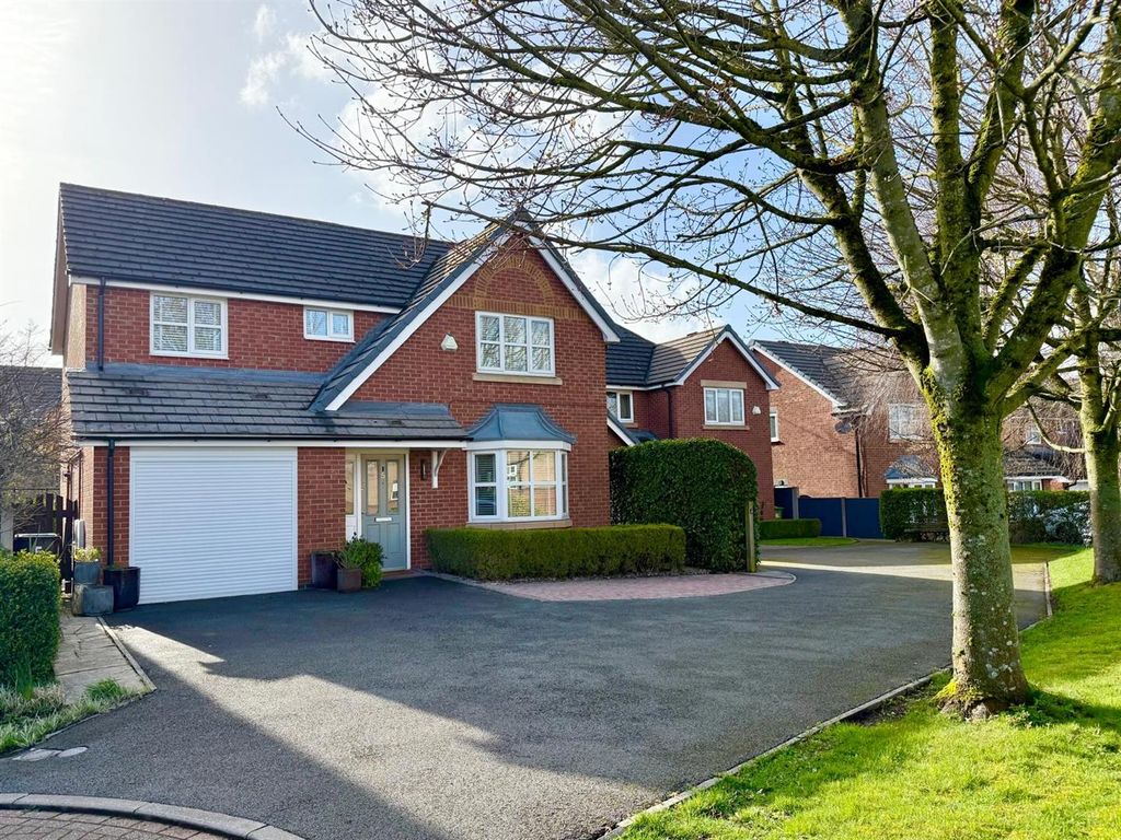 Property photo 1 of 18