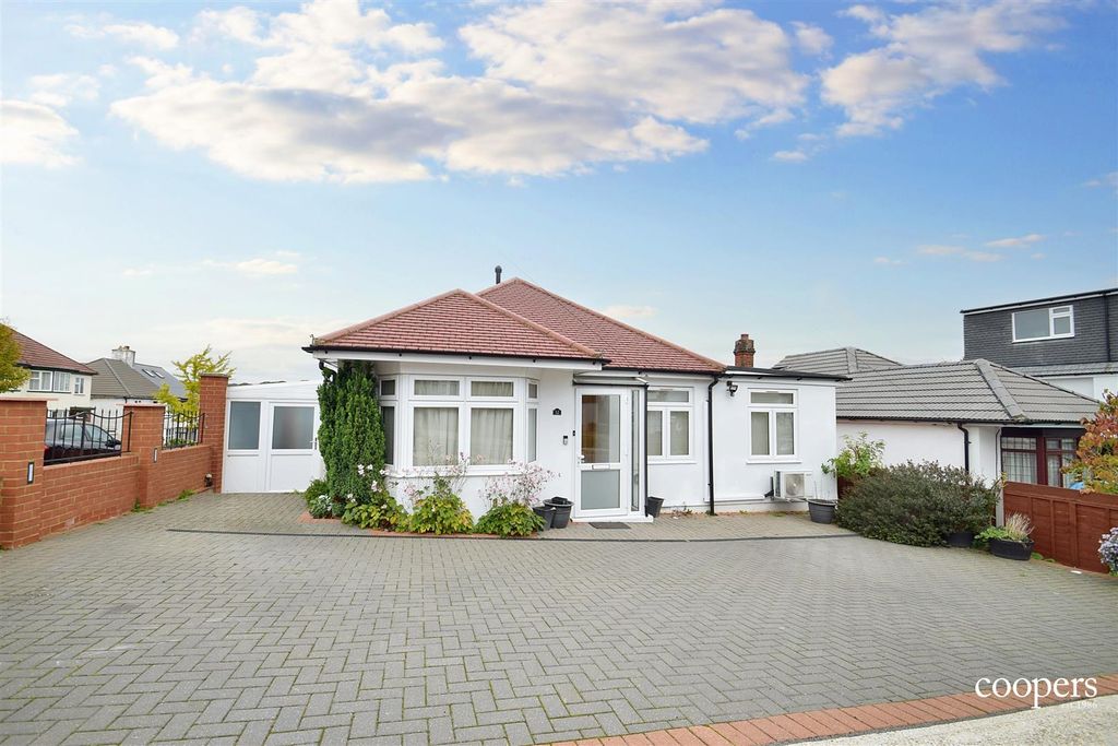 Property photo 1 of 14 External