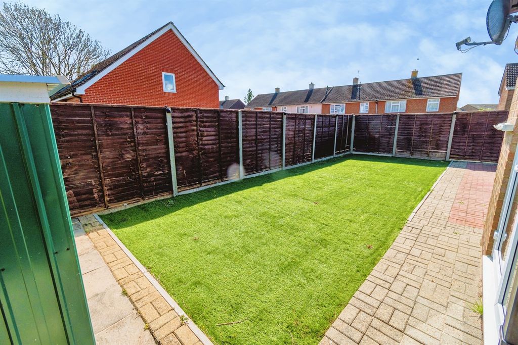 Property photo 2 of 24