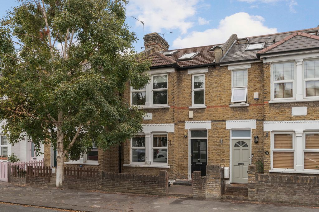 Property photo 1 of 10 Picture No. 02