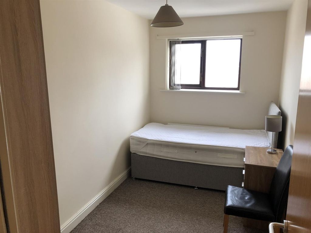 Property photo 3 of 7 Thumbnail_Img_2441.Jpg