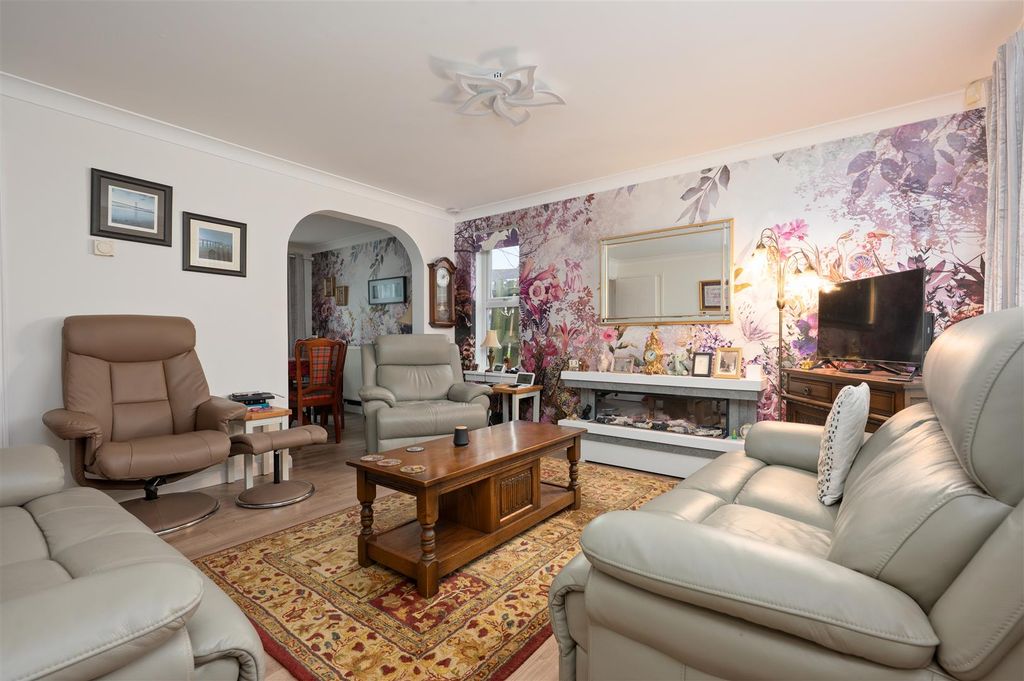 Property photo 3 of 29 Property Image 3