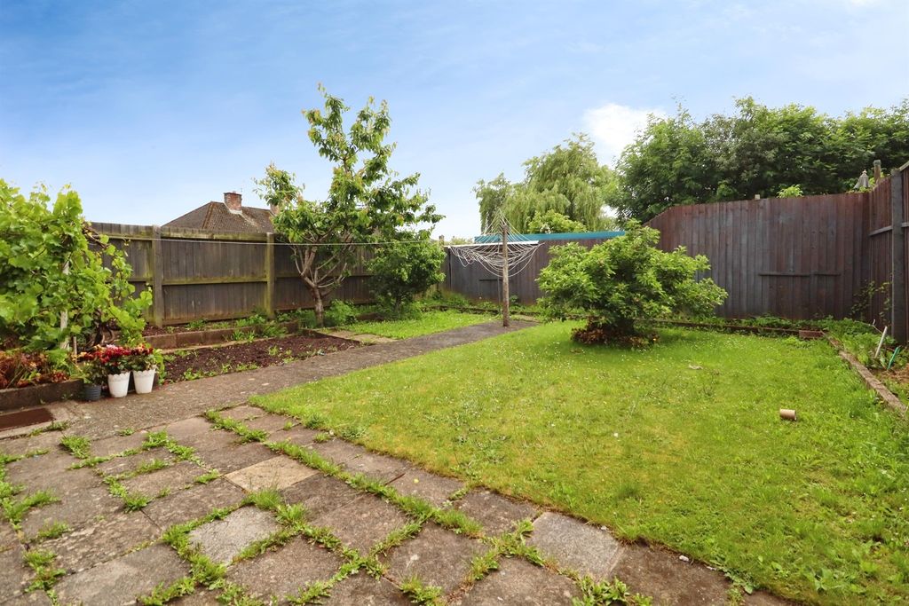 Property photo 3 of 19
