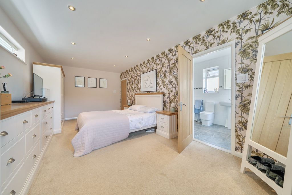 Property photo 1 of 30 1511701 (28).Jpg