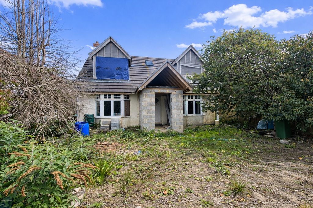 Property photo 1 of 1