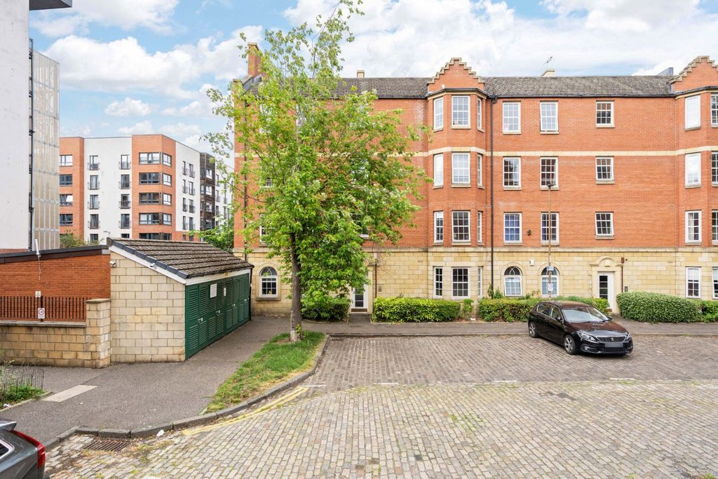 Property photo 1 of 19