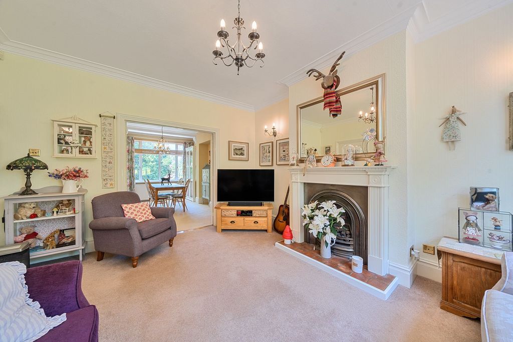 Property photo 2 of 24