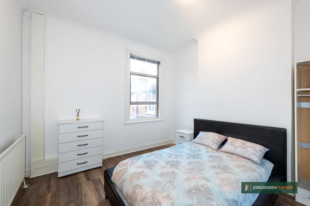 Property photo 3 of 13 Willow Vale 130 Tff-012 Lr - Jt.Jpg