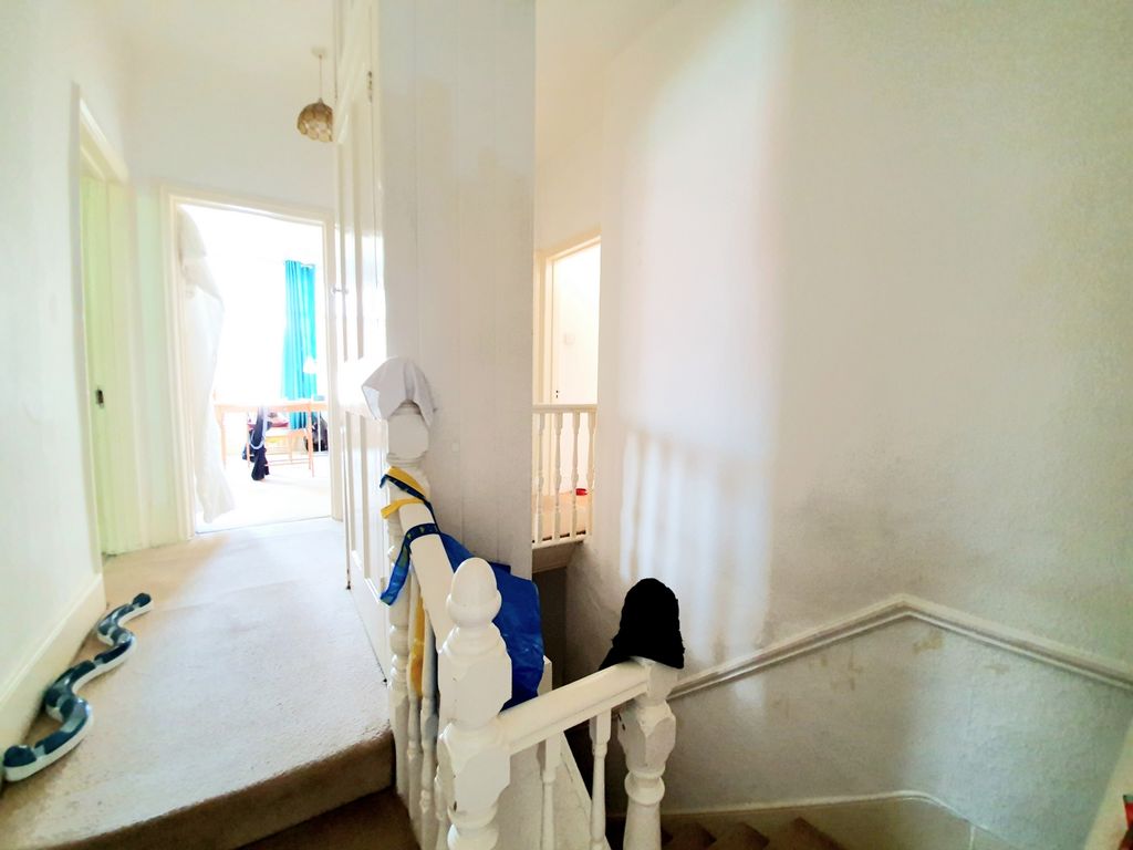 Property photo 3 of 8 Photo 3