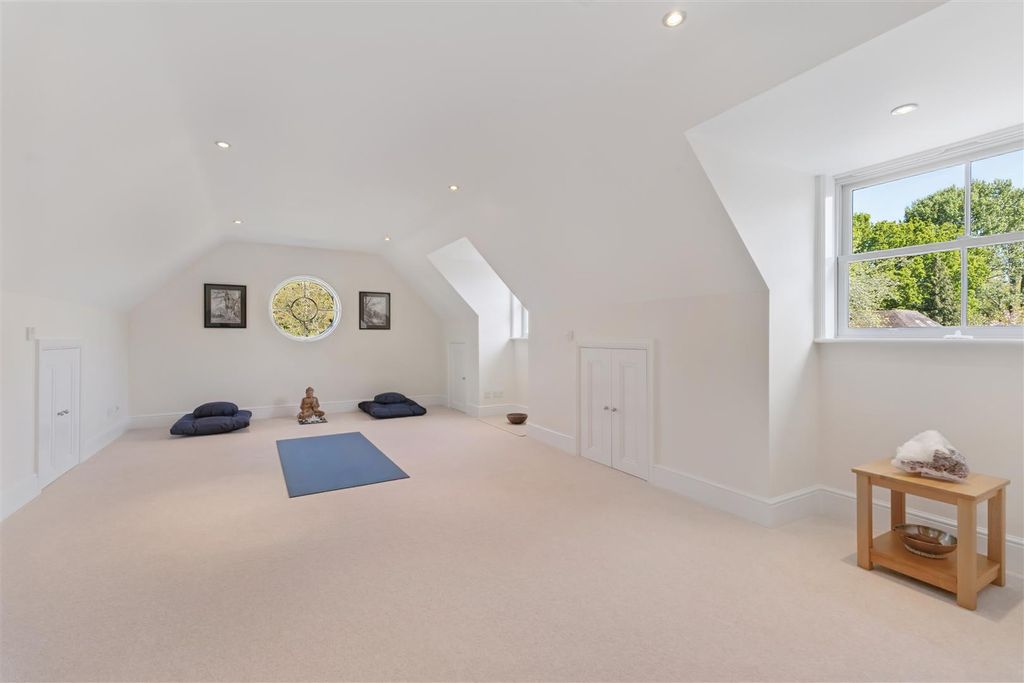 Additional image 22 of 5 bed detached house for saleThe Avenue, Petersfield GU31