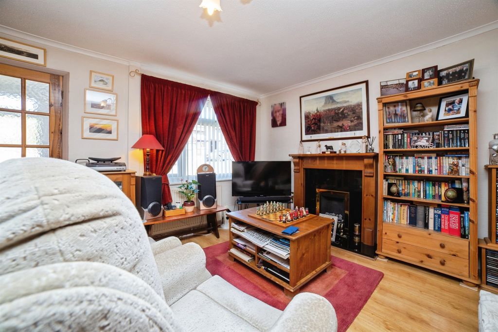 Property photo 2 of 20