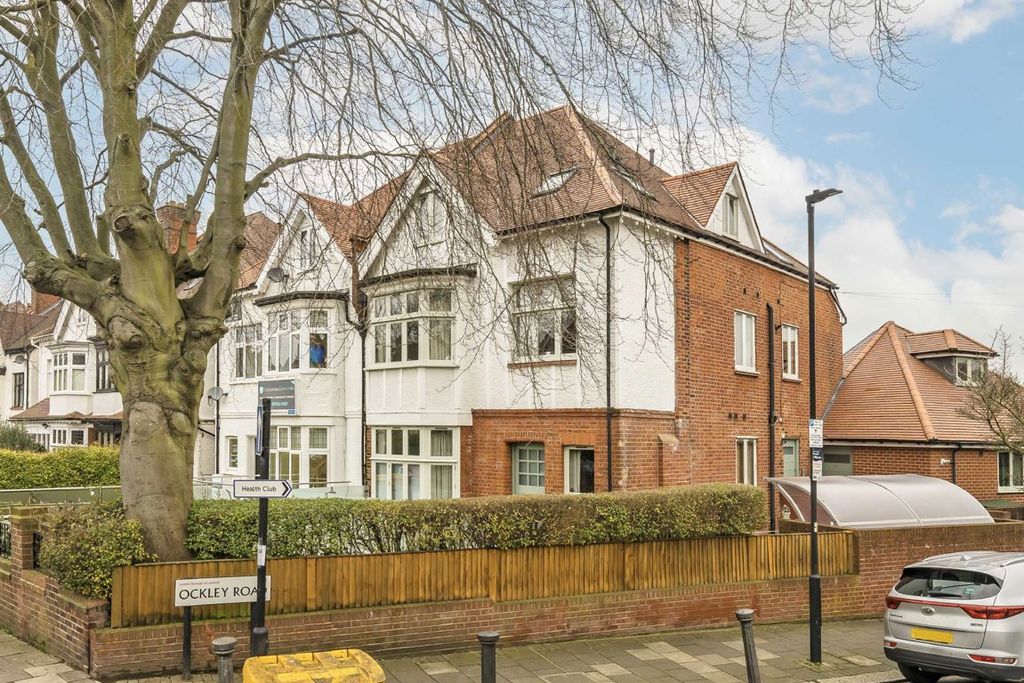 Property photo 1 of 11